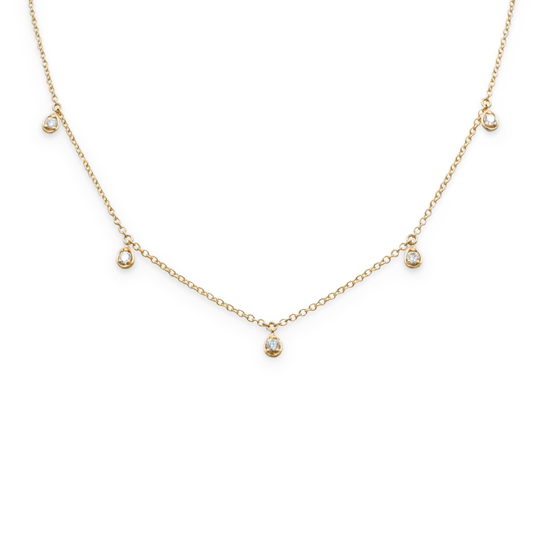 Collana in oro bianco 18k con rubino a goccia e diamanti a contorno | GV Collana in oro bianco 18k con rubino a goccia e diamanti a contorno | GV